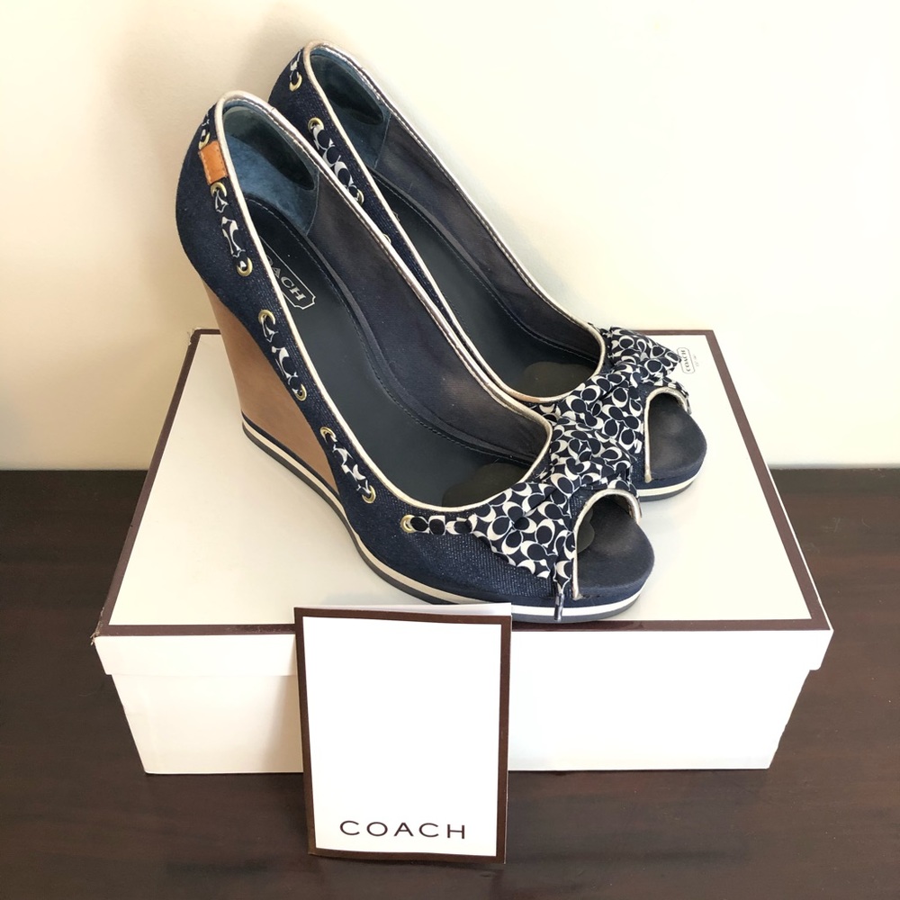 10 Coach Navy Denim White ribbon Wood heels